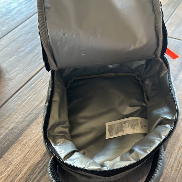 Nike lunch box - Picture 2 of 2